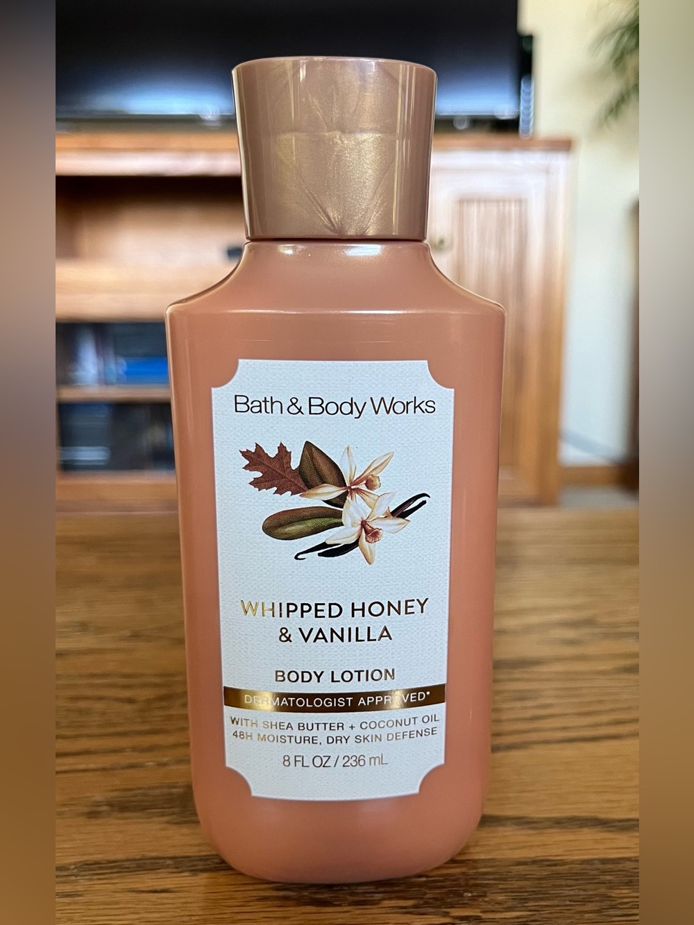 Bath & Body Works Whipped Honey & Vanilla Body Lotion and Glossy Lip Balm - Picture 2 of 10